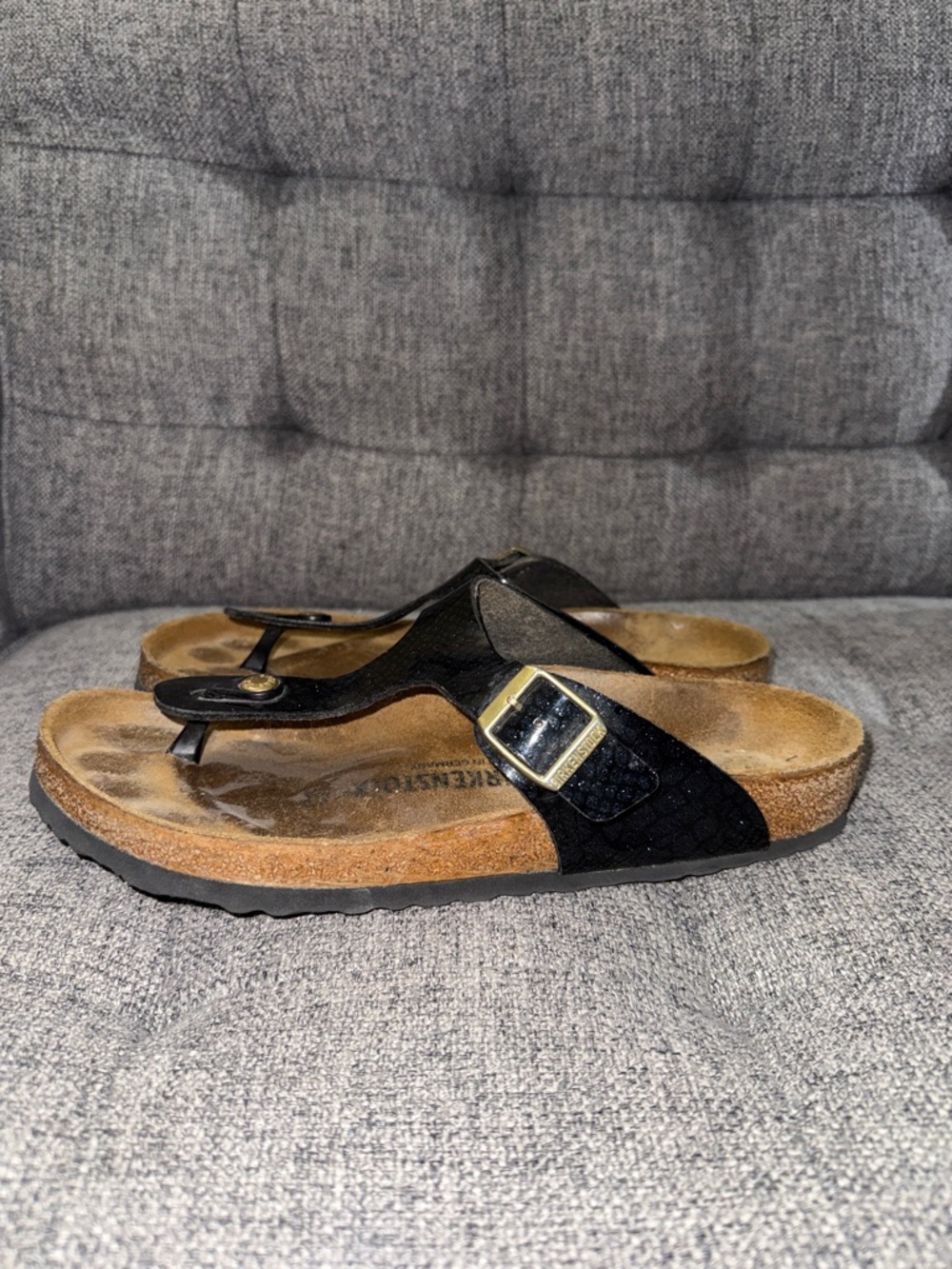Birkenstock Gizeh sandals black glittery "Magic Snake" snake-skin pattern - Picture 4 of 10